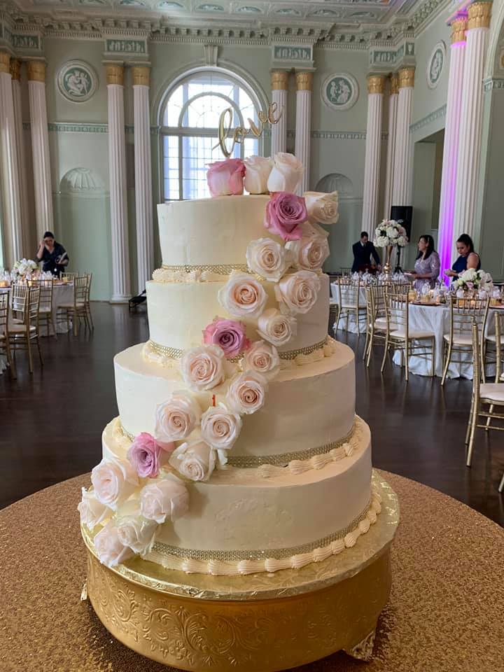 Pink and White Cake Flower Design